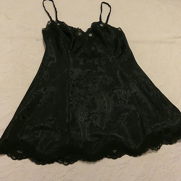 Victoria's secret black nighty - Picture 5 of 6